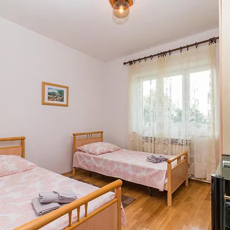מלון House Damir - 1 4*