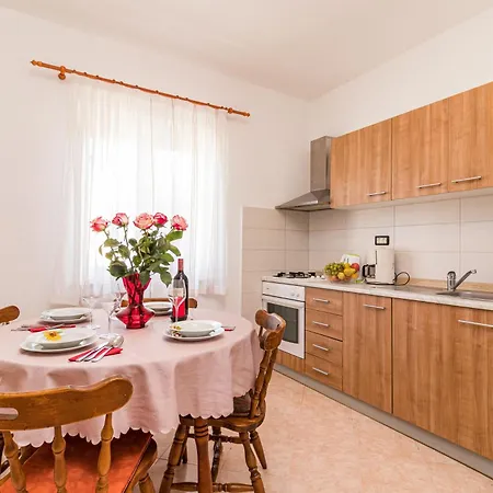מלון House Damir - 1
